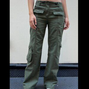 Brandy Melville “Kim” Cargo Pants – Green, Size S | Gently Worn- Updated Photos